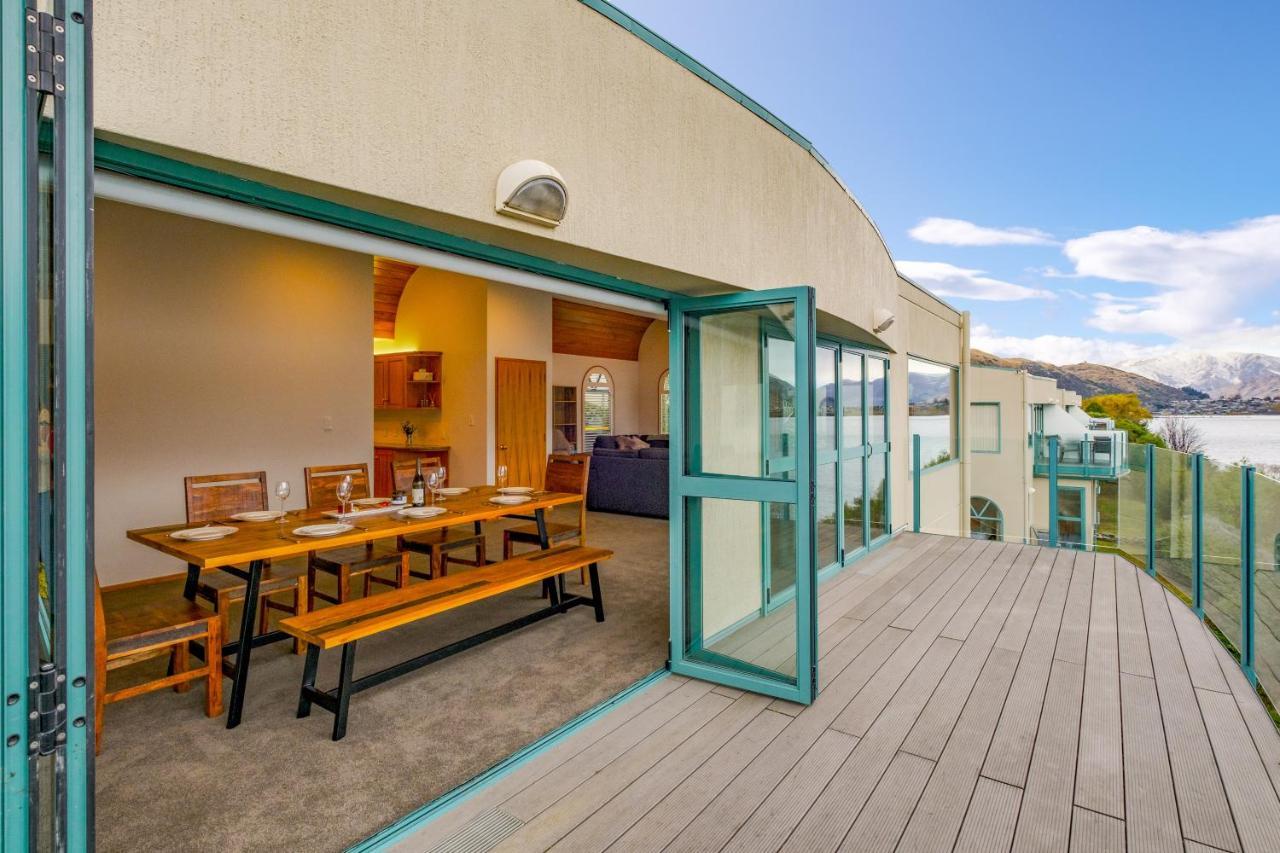 Huge Lakefront Delight - Queenstown Holiday Home Εξωτερικό φωτογραφία